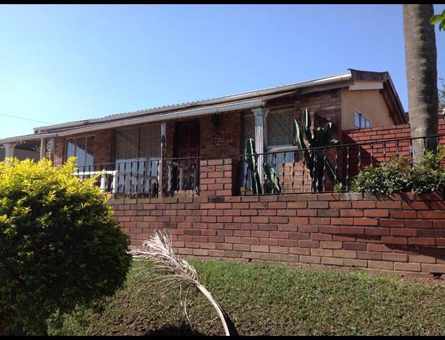 4 BEDROOM HOUSE FOR SALE IN WOODLANDS